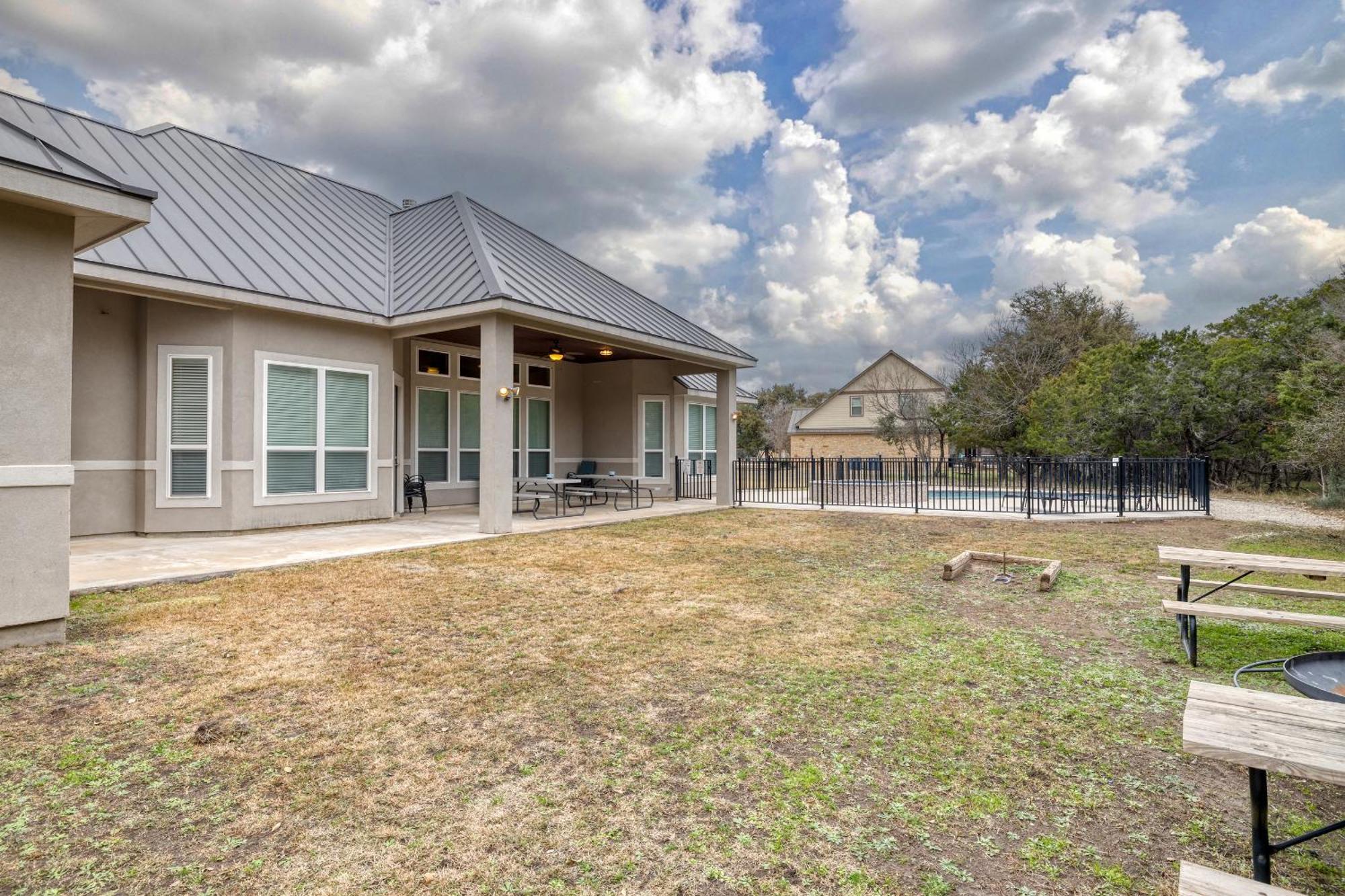 Driftwood Villa Concan Exterior photo